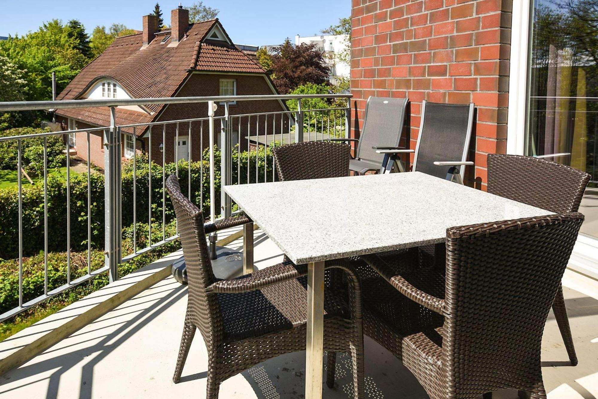 Ferienwohnung-206-hohe-lith-strandnah-und-mit-eigenem-strandkorb *